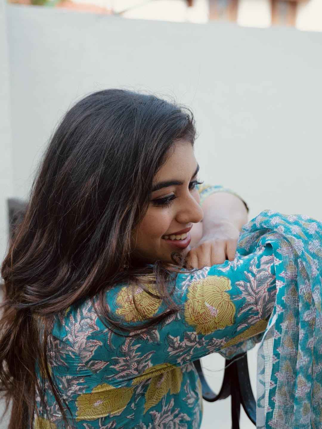 Ethnic Indian Wear Elegant Blue Floral Poly Reyon Suit for Women( fabric is likely breathable, Poly rayon)