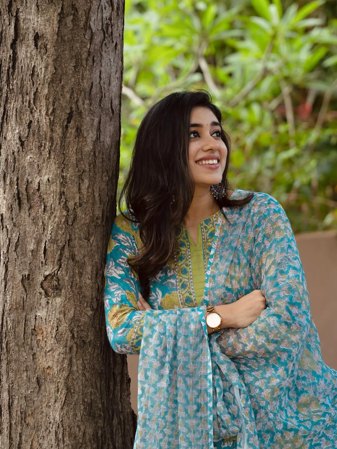 Ethnic Indian Wear Elegant Blue Floral Poly Reyon Suit for Women( fabric is likely breathable, Poly rayon)